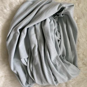 LULULEMON | Vinyasa Scarf